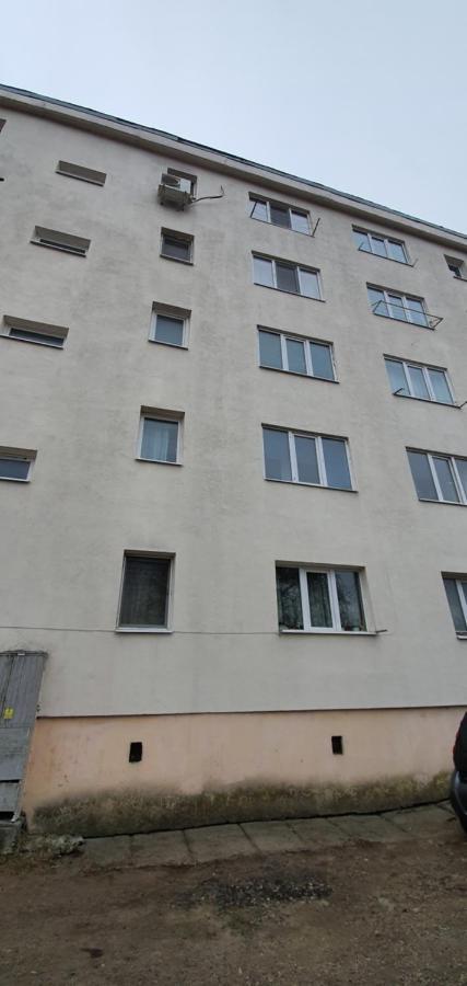 Garsoniera Horezu Apartment Екстериор снимка